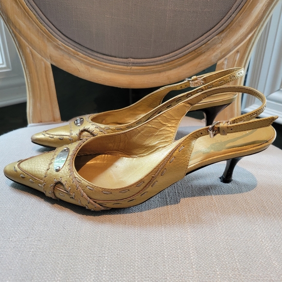 FENDI Selleria GOLD kitten heels - Picture 2 of 13